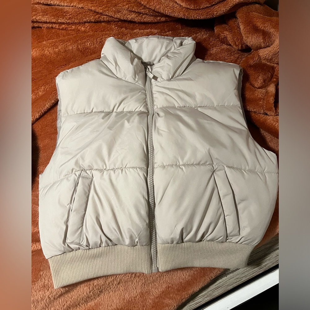 NWT puffer vest